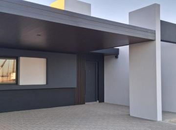 Casa · 121m² · 3 Ambientes · 2 Cocheras · Se Vende Casa 2d. ¡A Estrenar! Cochera Doble. Entrega Mayo.