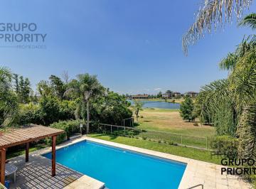 Casa · 340m² · 10 Ambientes · 8 Cocheras · Casa en Venta en La Reserva con Vista Al Golf y Laguna