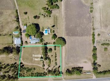 Campo · 10000ha · Chacra en Venta de 1 Hectárea Sobre Ruta 21 a Poca Distancia de Colonia del Sacramento