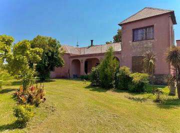 Fachada Casona frente · Venta de Chacra en Carmelo con Piscina Climatizada