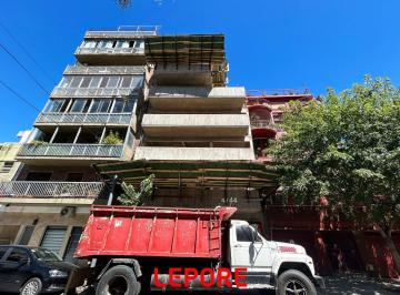 LEP-LE1-53490_2 · 4 Amb. en Soho con Parrilla Propia