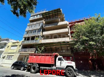 LEP-LE1-53492_2 · 2 Amb. en Soho con Parrilla Propia