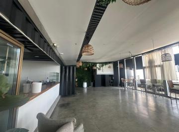 Local comercial · 215m² · 2 Ambientes · Local en La Perla