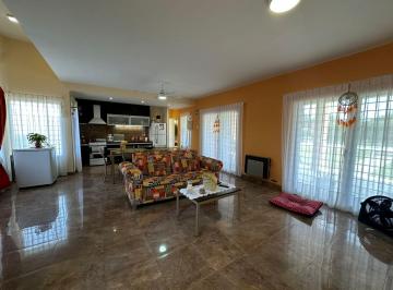 Casa · 111m² · 4 Ambientes · Venta Casa de 2 Dorm. Apto Crédito en Pueblo Esther