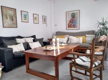 Casa en Venta de 5 ambientes Quilmes · Hernosa Casa en Venta en Quilmes Centro