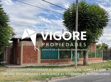 Casa de 6 ambientes, Almirante Brown · Casa 6 Ambientes 226 m² en Venta con Cochera en Burzaco - Apto Credito
