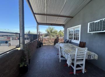 PH · 171m² · 4 Ambientes · 1 Cochera · Venta William Morris PH 4 Ambientes Terraza Cochera y Local