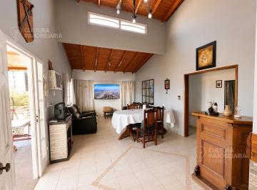 PH · 171m² · 4 Ambientes · 1 Cochera · Venta William Morris PH 4 Ambientes Terraza Cochera y Local