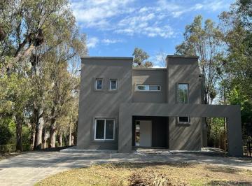 Casa · 200m² · 4 Ambientes · Casa en Alquiler en Los Potrillos, Pilar, G. B. a. Zona Norte