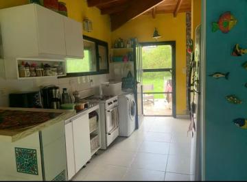 Casa · 80m² · 3 Ambientes · 1 Cochera · Casa en Barracas de San Benito Alq 12 Meses