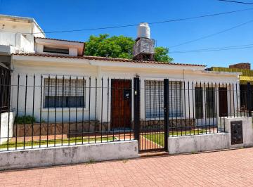 Casa · 121m² · 3 Ambientes · Venta| Casa en Parque Vélez Sarsfield