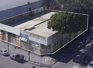 Local comercial · 620m² · Alquiler Local Comercial de 700 m² en Importante Av