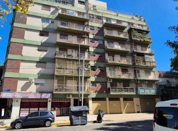 Departamento de 3 ambientes, Versalles · 3 Ambientes Al Frente con Balcon