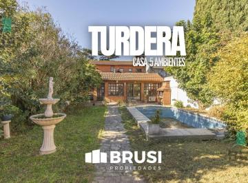 Casa · 220m² · 5 Ambientes · 2 Cocheras · Casa en Venta en Turdera 5 Ambientes - Pileta - Cochera