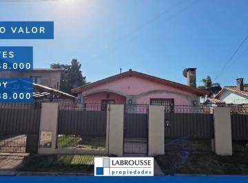 Casa · 135m² · 3 Ambientes · 1 Cochera · Venta Casa 3 Ambientes en Ciudad Evita