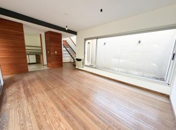 Casa · 131m² · 3 Ambientes · 2 Cocheras · Casa 3 Amb Hurlingham Barrio con Porton