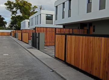 Casa · 112m² · 5 Ambientes · 1 Cochera · Casa en Manuel B Gonnet