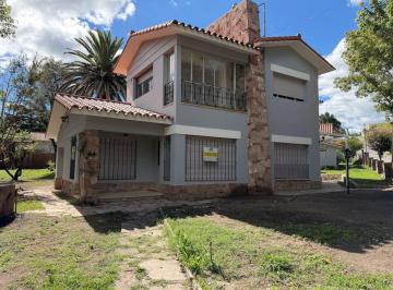 Casa de 5 ambientes, La Falda · Vendo Casa | 5 Ambientes | Lote 447 m² | Dos Plantas | Servicios Completos | La Falda