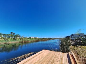 Casa · 200m² · 4 Ambientes · 2 Cocheras · Casa en Casa en Venta en Puertos del Lago, Costas, Escobar - 0