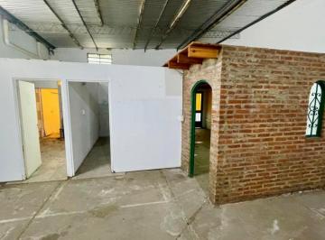 Bodega-Galpón , Rosario · Galpón/depósito con 218 m² en Alquiler - Distrito Sudoeste