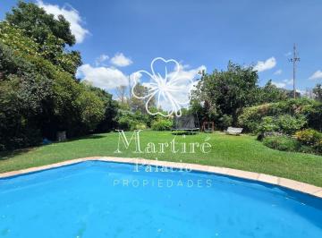 Casa · 164m² · 5 Ambientes · Venta Casa 4 Ambientes Altillo Jardin Pileta Quincho Don Torcuato