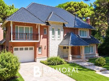 BML-BML-1281_2 · Casa en Venta de 5 Ambientes en Norte Tennis, Pinamar Norte.