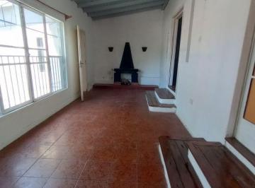 GIA-GIA-3398_2 · Casa 3 Ambientes. | Echeverria 438