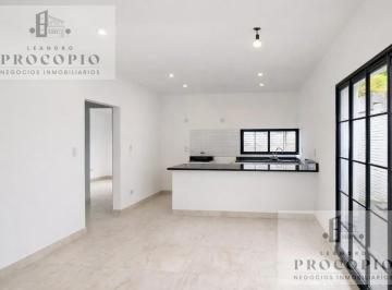 PH · 60m² · 3 Ambientes · 1 Cochera · PH 3 Ambientes en Venta en Castelar Norte
