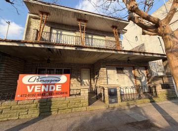 Casa · 247m² · 5 Ambientes · 1 Cochera · Casa en San José