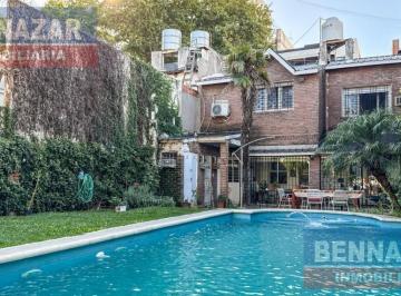 pileta · Casa en Venta con Jardin y Pileta - Vicente López - Alto, Gran Bs. As. Nort