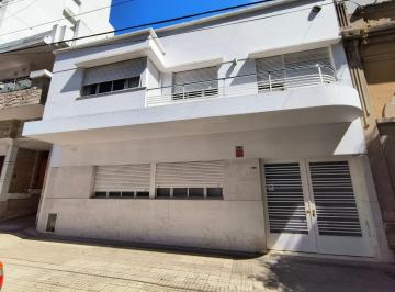 Casa · 285m² · 3 Dormitorios · 3 Cocheras · Casa en La Plata