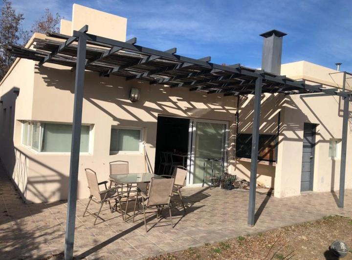 Casa · 115m² · 4 Ambientes · 1 Cochera
