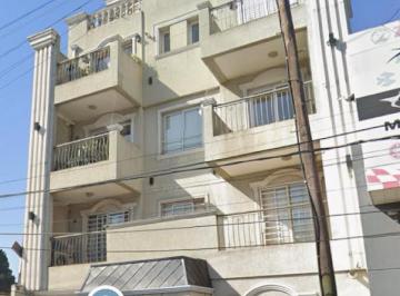 Departamento · 50m² · 2 Ambientes · 1 Cochera · Departamento en Alquiler