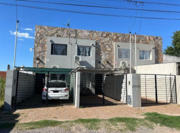 Casa · 160m² · 3 Ambientes · 1 Cochera · Casas - Duplex - San Pedro