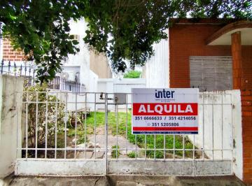 Departamento de 3 ambientes, Córdoba · Oportunidad! Ideal Estudiante: Dpto 2 Dorm. C/patio Sin Impuestos.