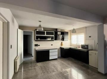 Casa · 144m² · 1 Cochera · Casa en Venta - Constucción y Materiales de Primera