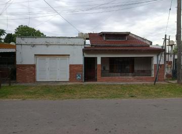 Casa de 6 ambientes, José C Paz · Hermosa Casa en Venta en José C. Paz – Excelente Ubicación