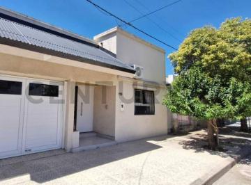Casa · 132m² · 4 Ambientes · 1 Cochera · Venta Casa en Rafaela