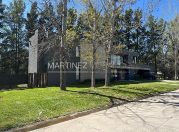 Casa · 354m² · 5 Ambientes · 2 Cocheras · Casa en Venta en Haras La Pradera, Pilar, G. B. a. Zona Norte