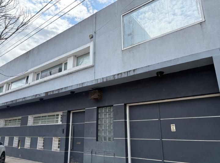 Casa · 879m² · 3 Ambientes · 1 Cochera