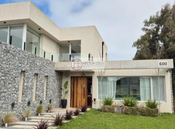 Casa · 265m² · 6 Ambientes · 2 Cocheras · Venta Casa Costa Esmeralda