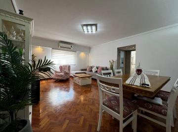 Departamento · 76m² · 3 Ambientes · Venta, Hermoso E Impecable Semipiso de 3 Ambientes, Amplio
