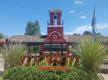 Terreno · 930m² · Lote en Venta en Weston, Barrio Privado