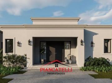 Casa · 212m² · 4 Ambientes · 4 Cocheras · Casa en Venta con 4 Ambientes, en Barrio San Roque, Comarcas, Luján
