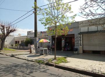 Local comercial · 72m² · Local - Terreno - Propiedad Gran Potencial.