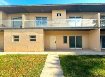 Casa · 74m² · 3 Ambientes · 1 Cochera · Duplex de Pozo a Estrenar en Adrogué