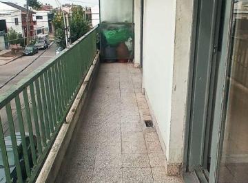 Departamento de 3 ambientes, Lanús · Depto. 3 Amb. 1er Piso C/ascensor