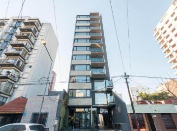 Departamento · 118ha · 4 Ambientes · 1 Cochera · Piso de Categoría 4 Ambientes con Cochera en Lanús