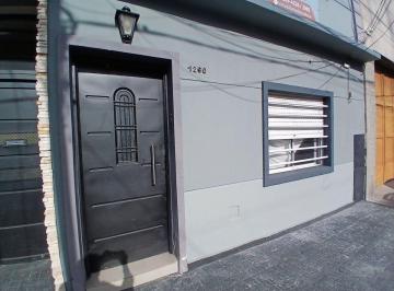PH · 50ha · 2 Ambientes · PH Moderno y Funcional 2 Amb, Patio, Gerli Venta