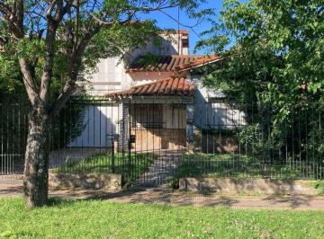 Casa · 175ha · 5 Ambientes · 2 Cocheras · Casa en Ministro Rivadavia